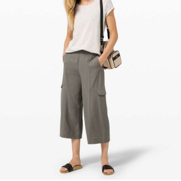 Lululemon Metropolis Maven High Rise Crop Grey Sage Size 10 Style W6BCLS - Picture 1 of 14